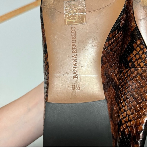Banana Republic Leather Pointed Toe Flats Nutmeg Snake 8.5 - Picture 10 of 10